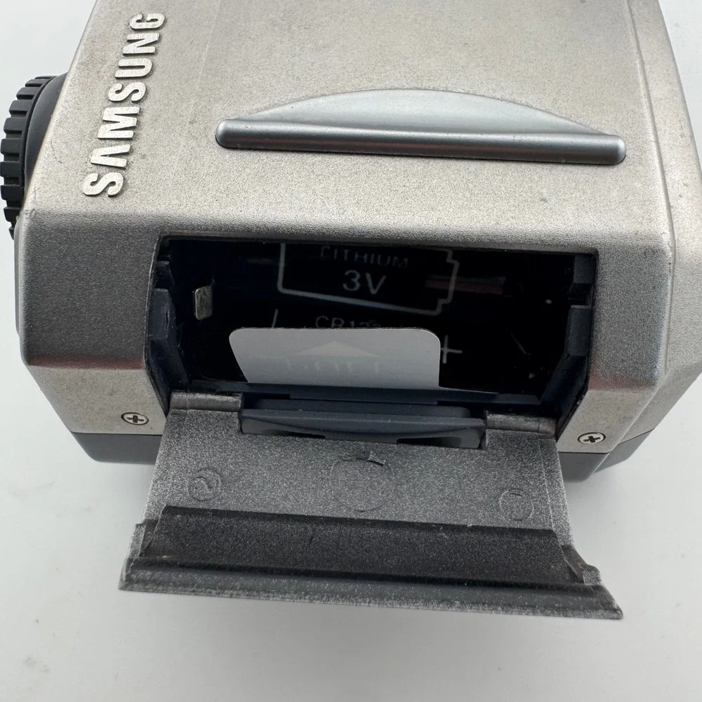 Samsung ECX 170 35mm Film Camera Silver 38-170mm Zoom Panorama Quartz Date Good
